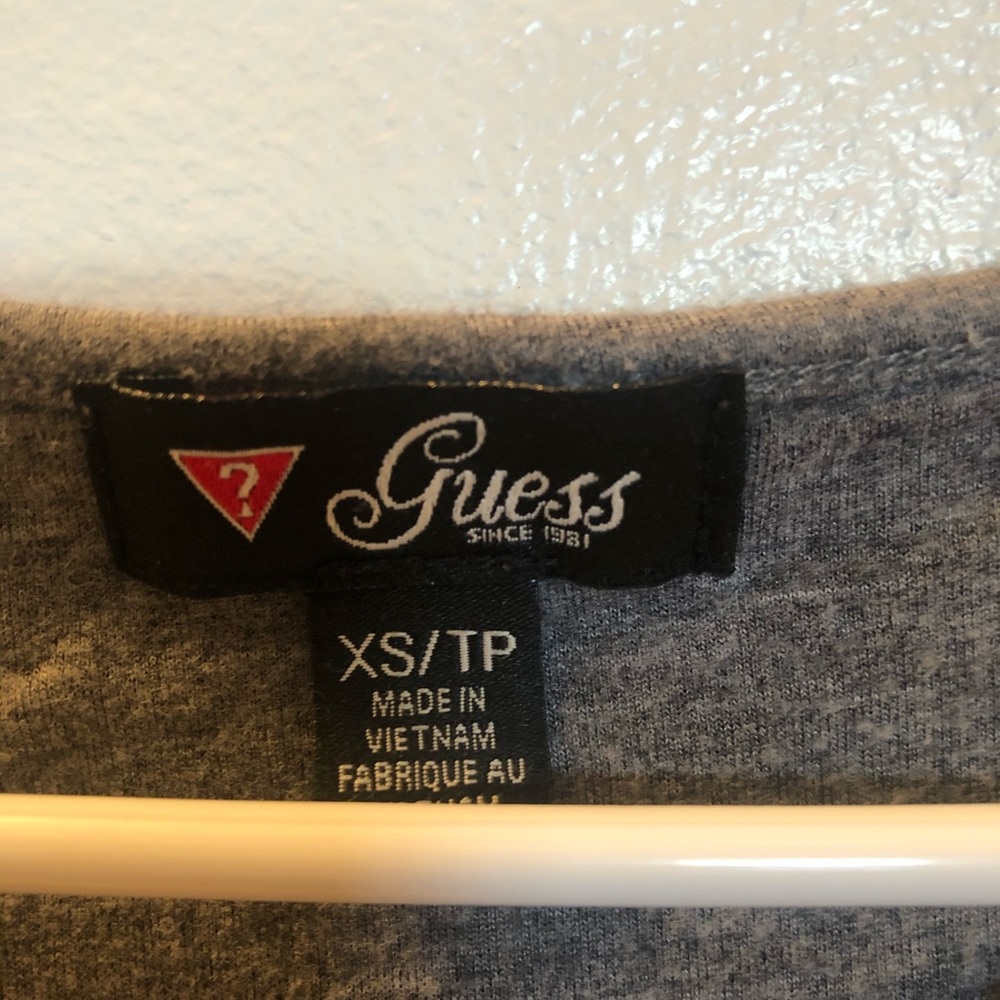 Guess top - Picture 3 of 3